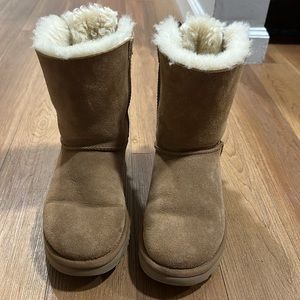 Chestnut Uggs
